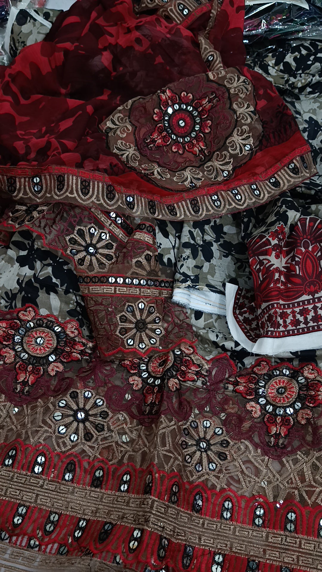 3pc lawn muskan ZC