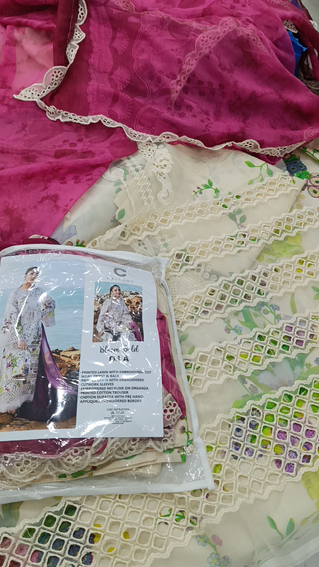 3pc Crimson 5 larri lawn off white