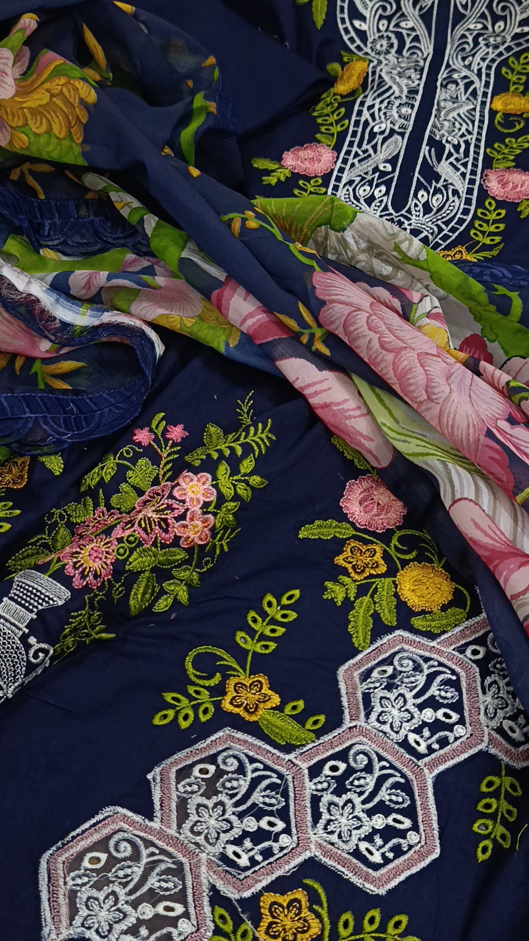 3pc Guldan blue silk duaptta lawn