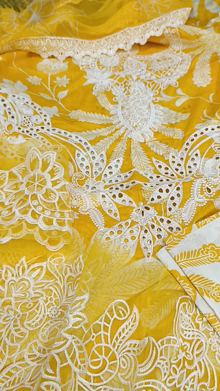 3pc Sunday yellow lawn