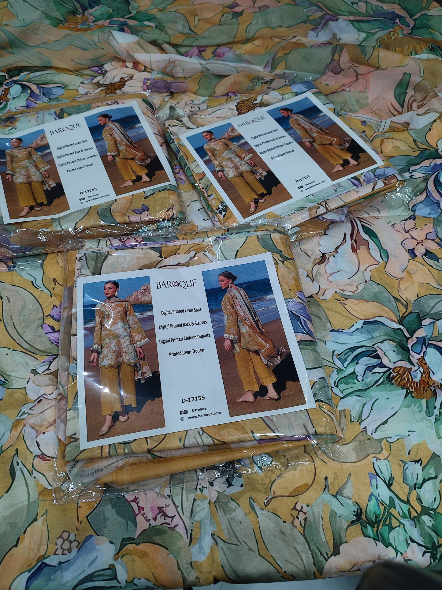 3pc niswaaan baroque lawn