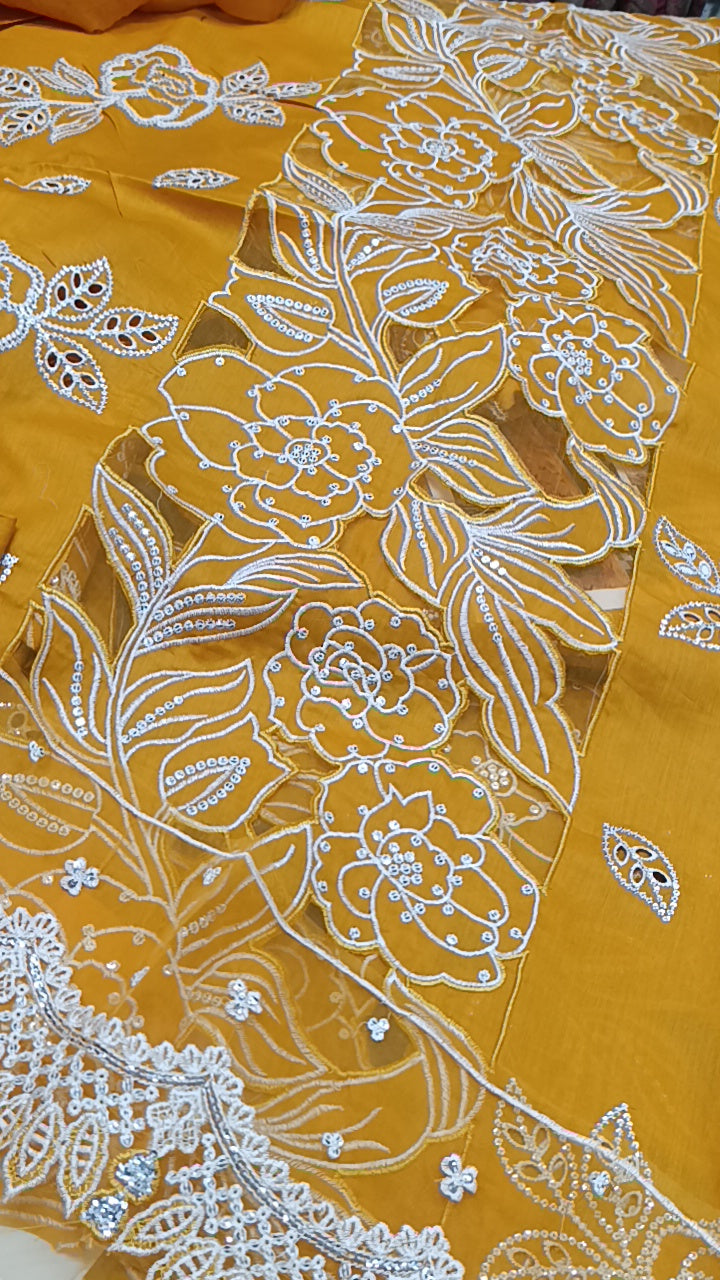 2pc iconic mustard lawn