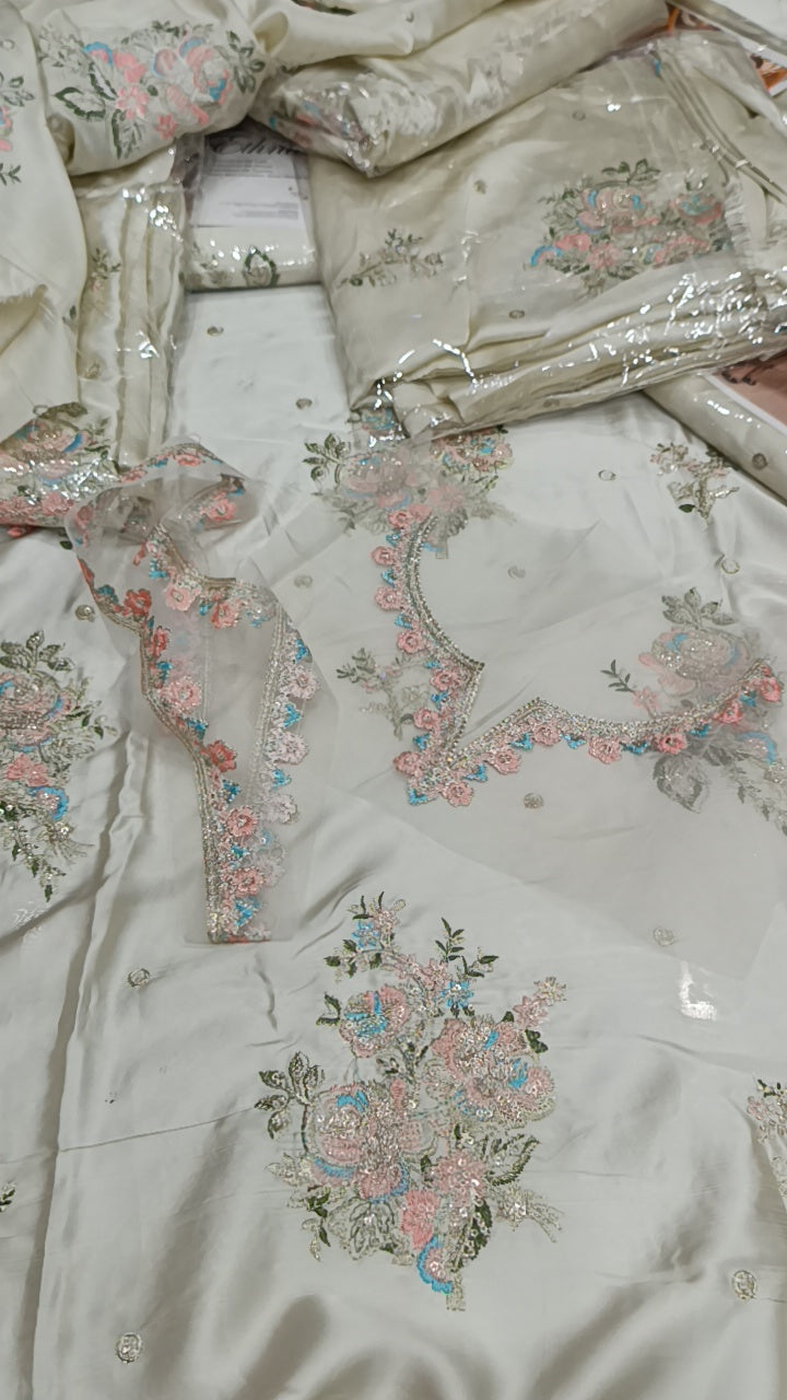 2pc Silk off-white haleeema silk silk