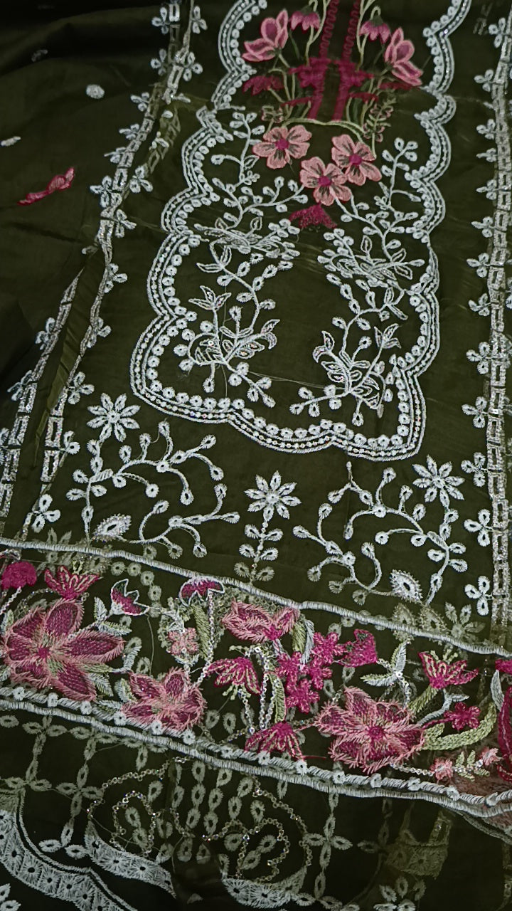 2oc mehndi Karishma lawn