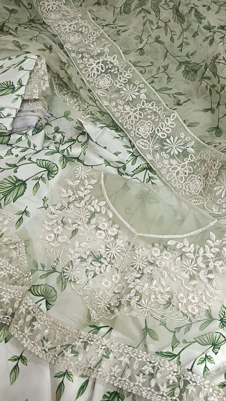 3pc Mahira Khan saree silk