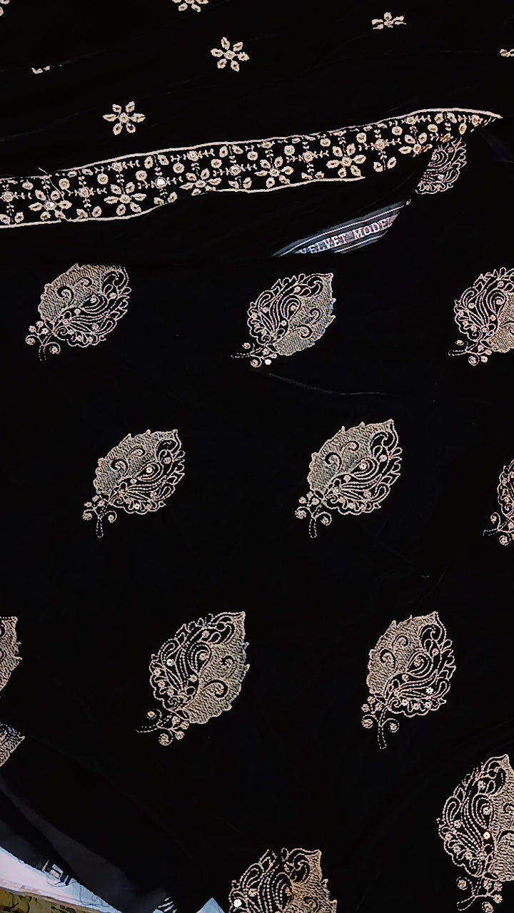 3pc whisper of gold velvet black