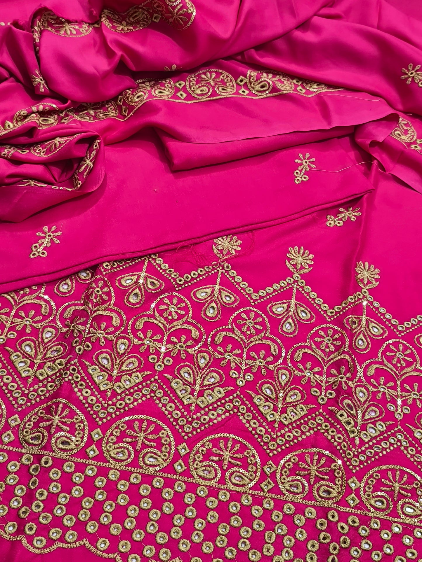 Elegant 3PC Dhanak Embroidered Suit for Women – STRUCK PINK