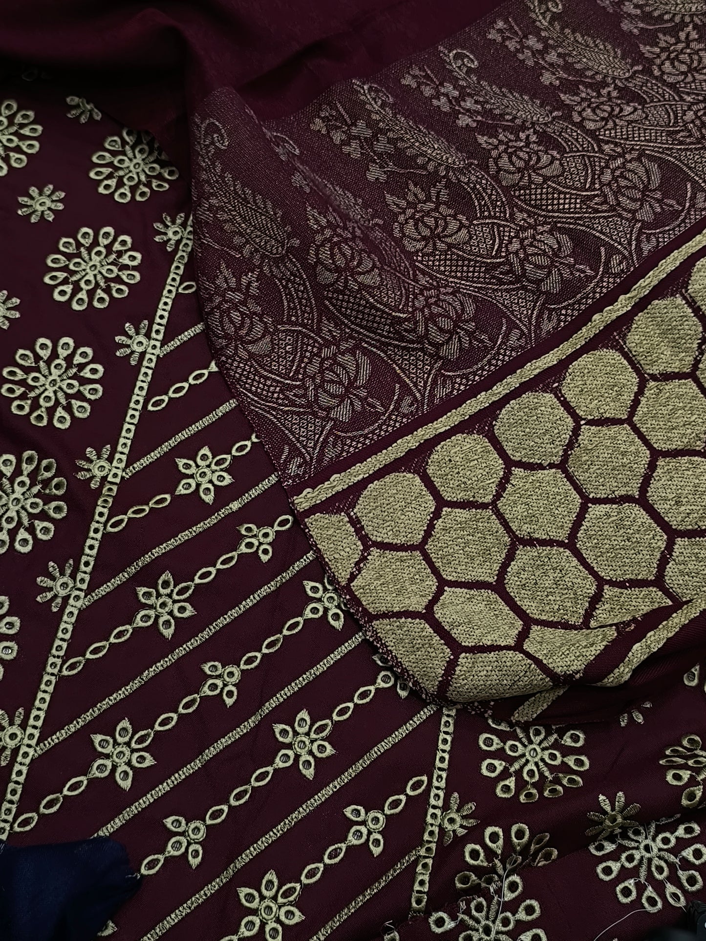3PC WINTER FOOTBALL SHAWL THREE PANEL MAROON