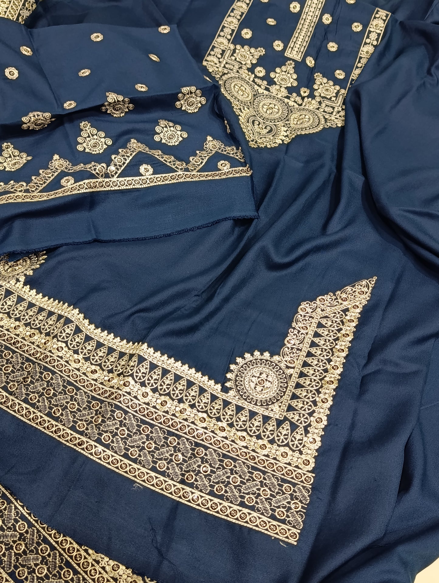 2PC WINTER NAYAB ZINK
