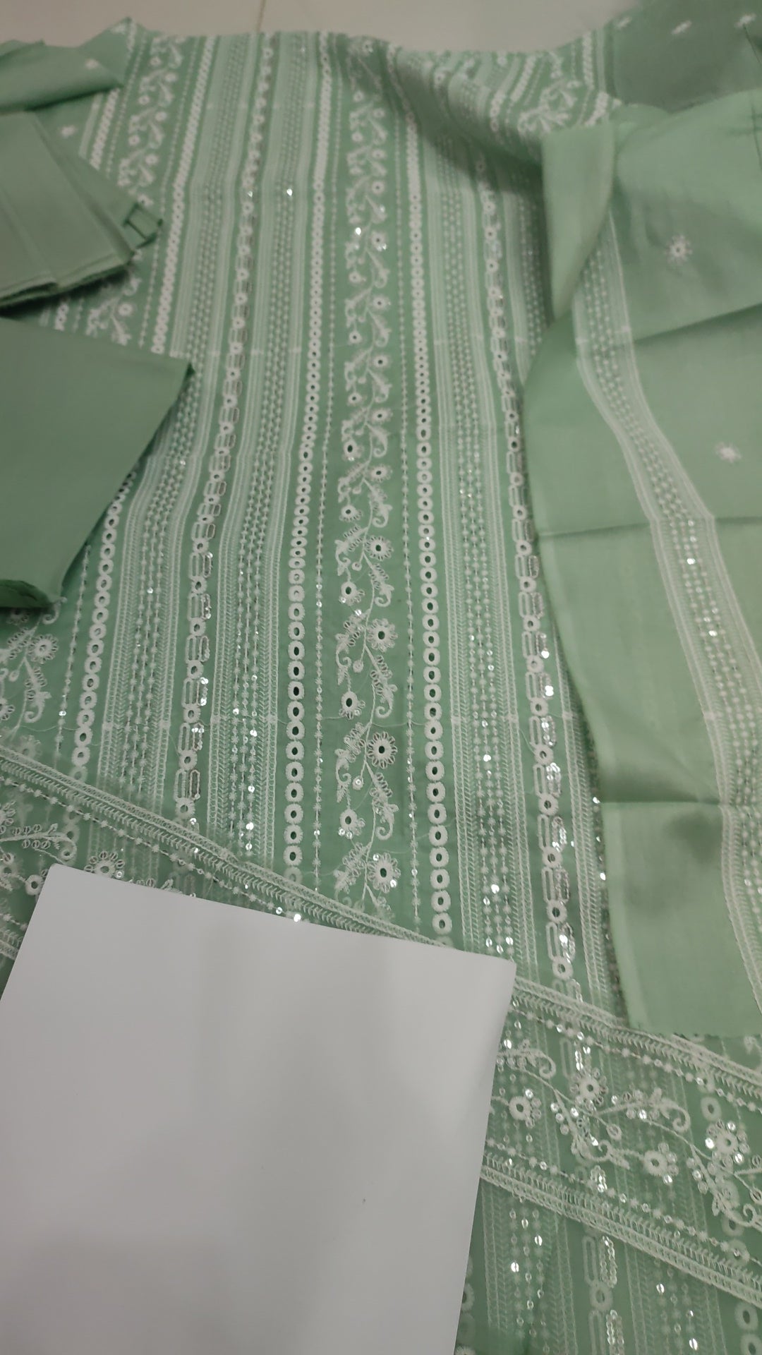 2pc crown sea green lawn