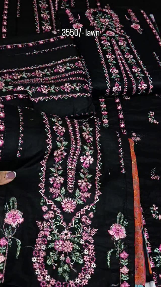 Gulnaar Black