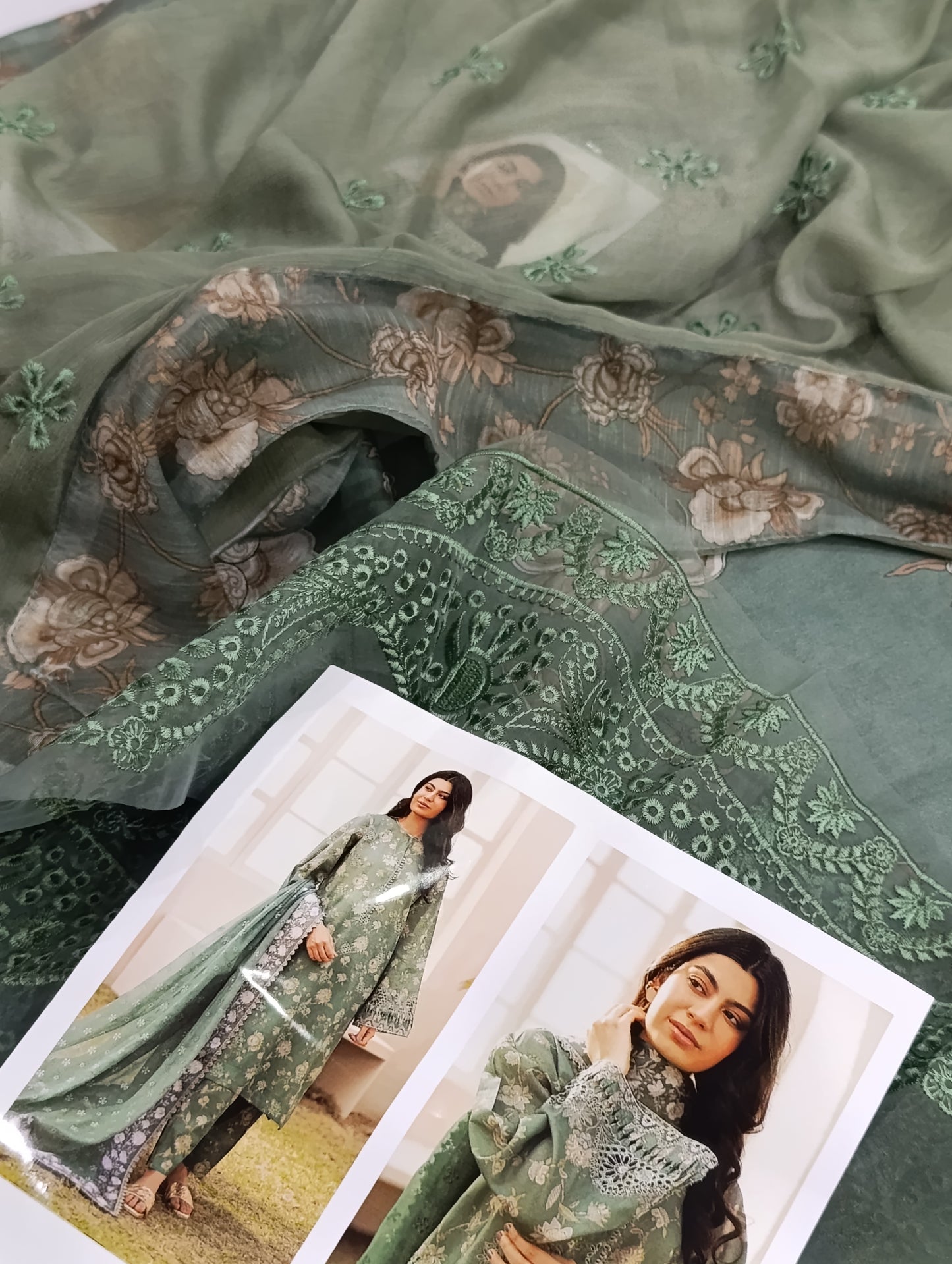 3pc  Veer pistacho lawn