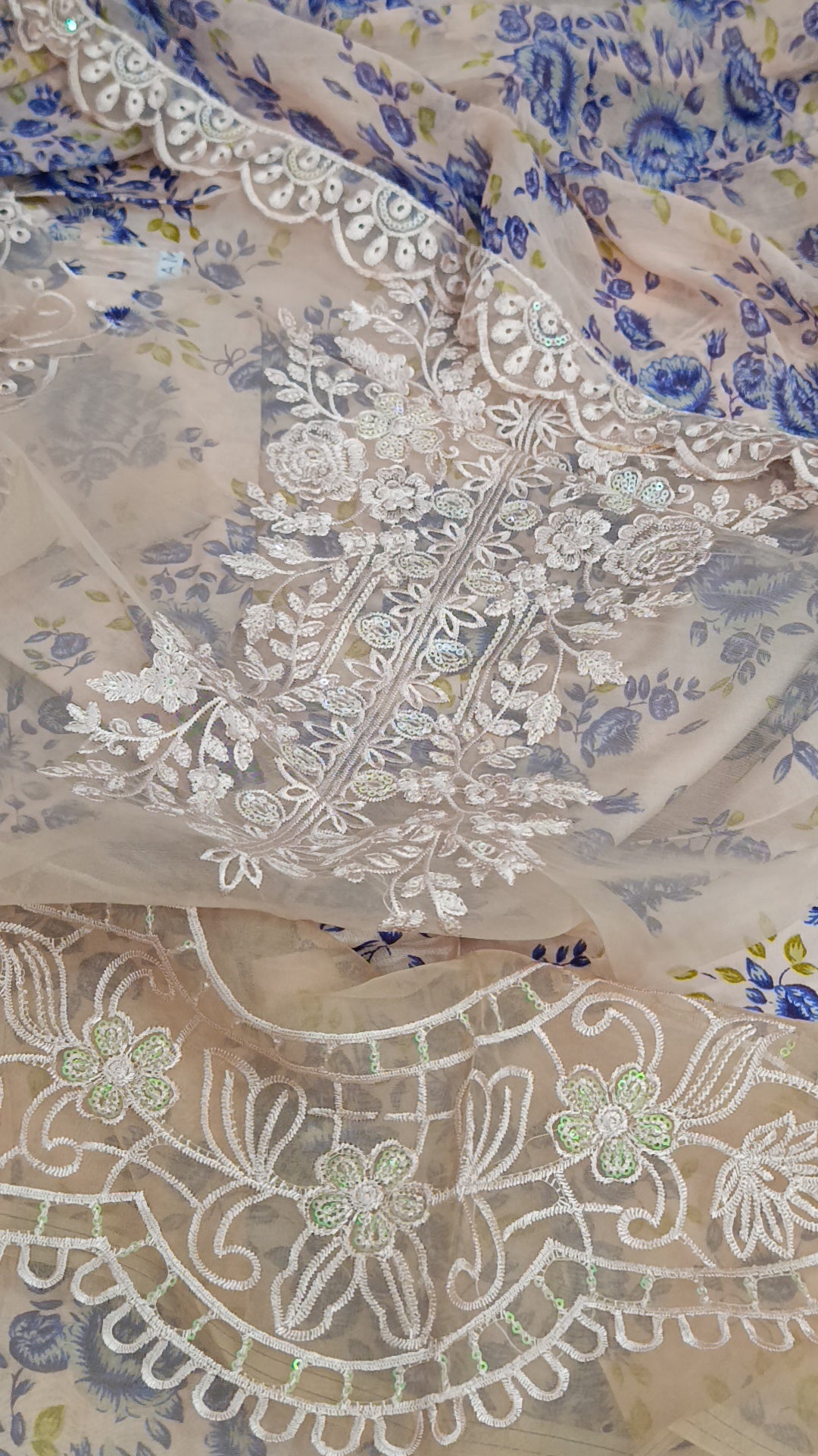 3pc blue flower lawn