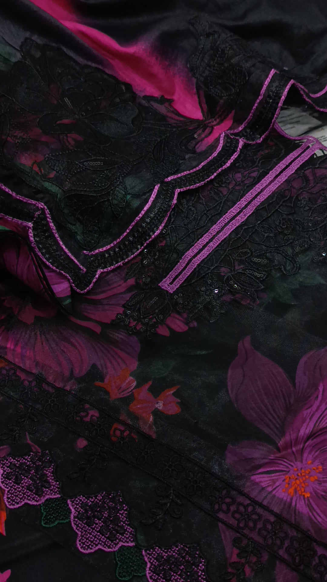 3pc iznik pink lawn dupatta