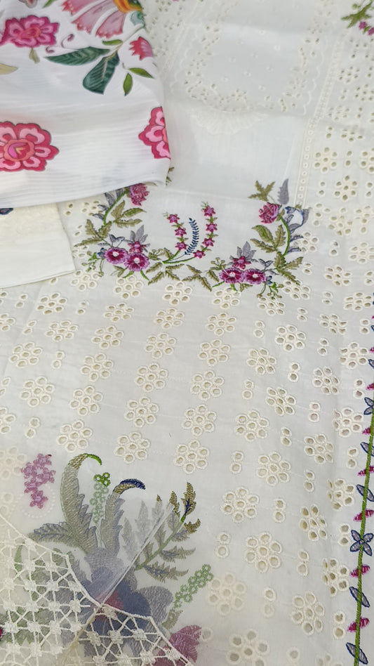 3pc Qalamkar off-white Attraction lawn