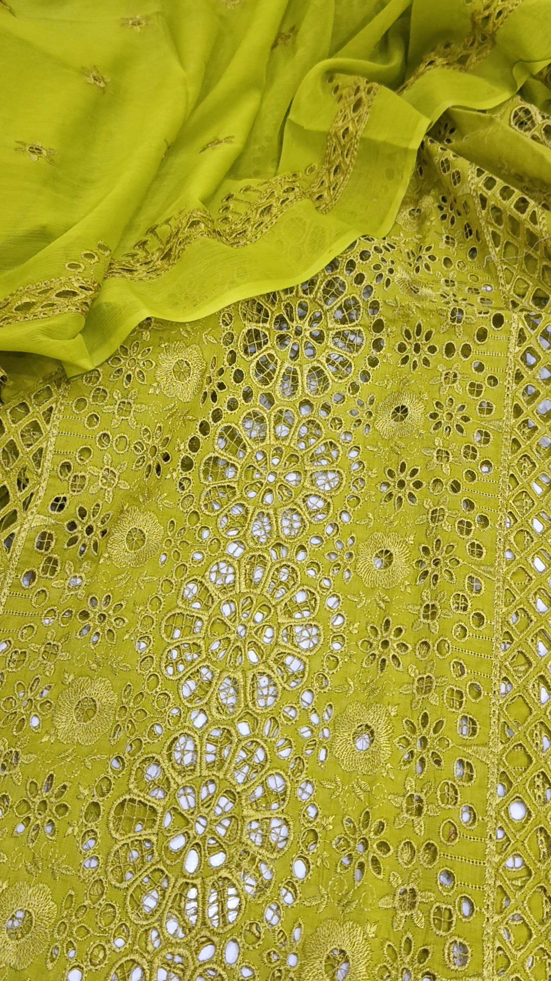 3pc shuffling Dhani lawn
