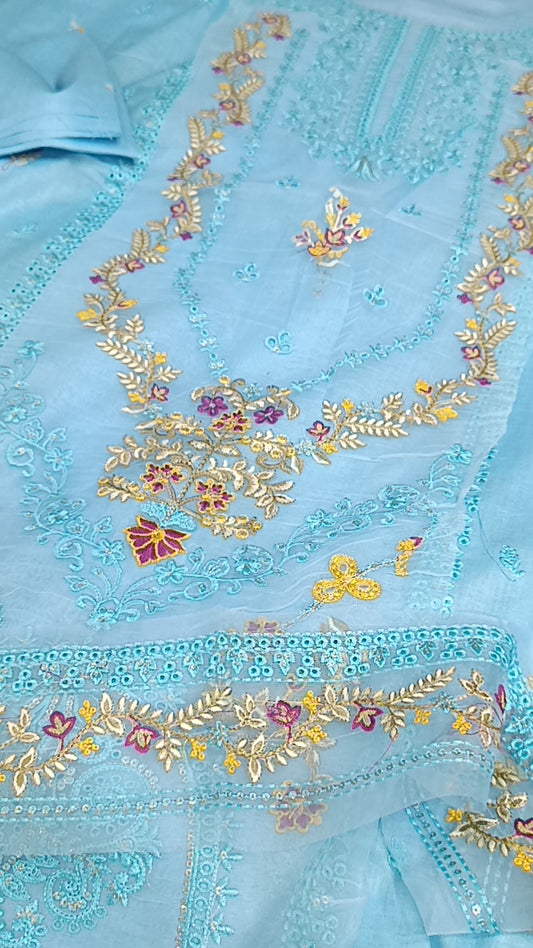 2pc fabiha ferozi lawn