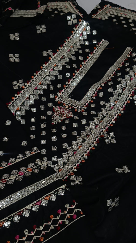 2pc sequence Farshi black lawn