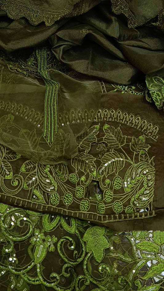 3pc mehraban mehndi lawn