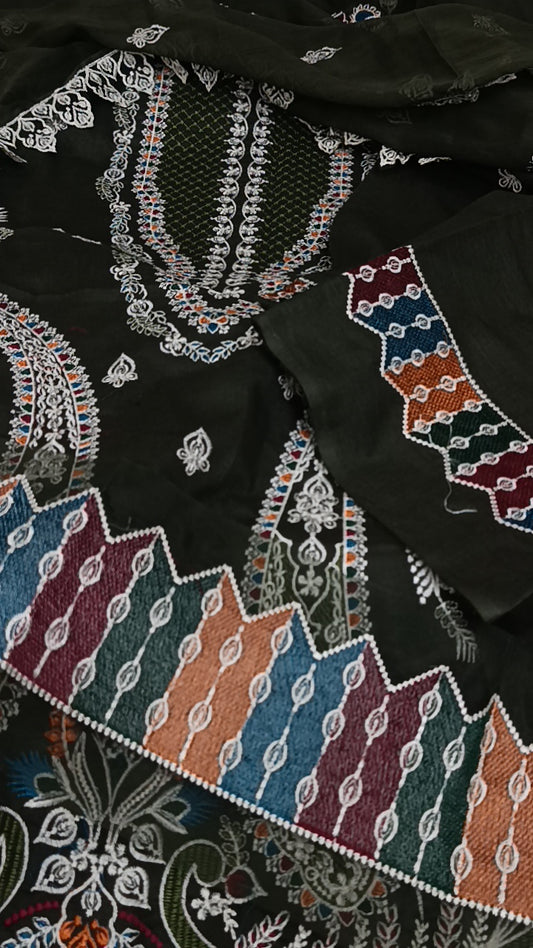 3pc Jazmin mehndi lawn
