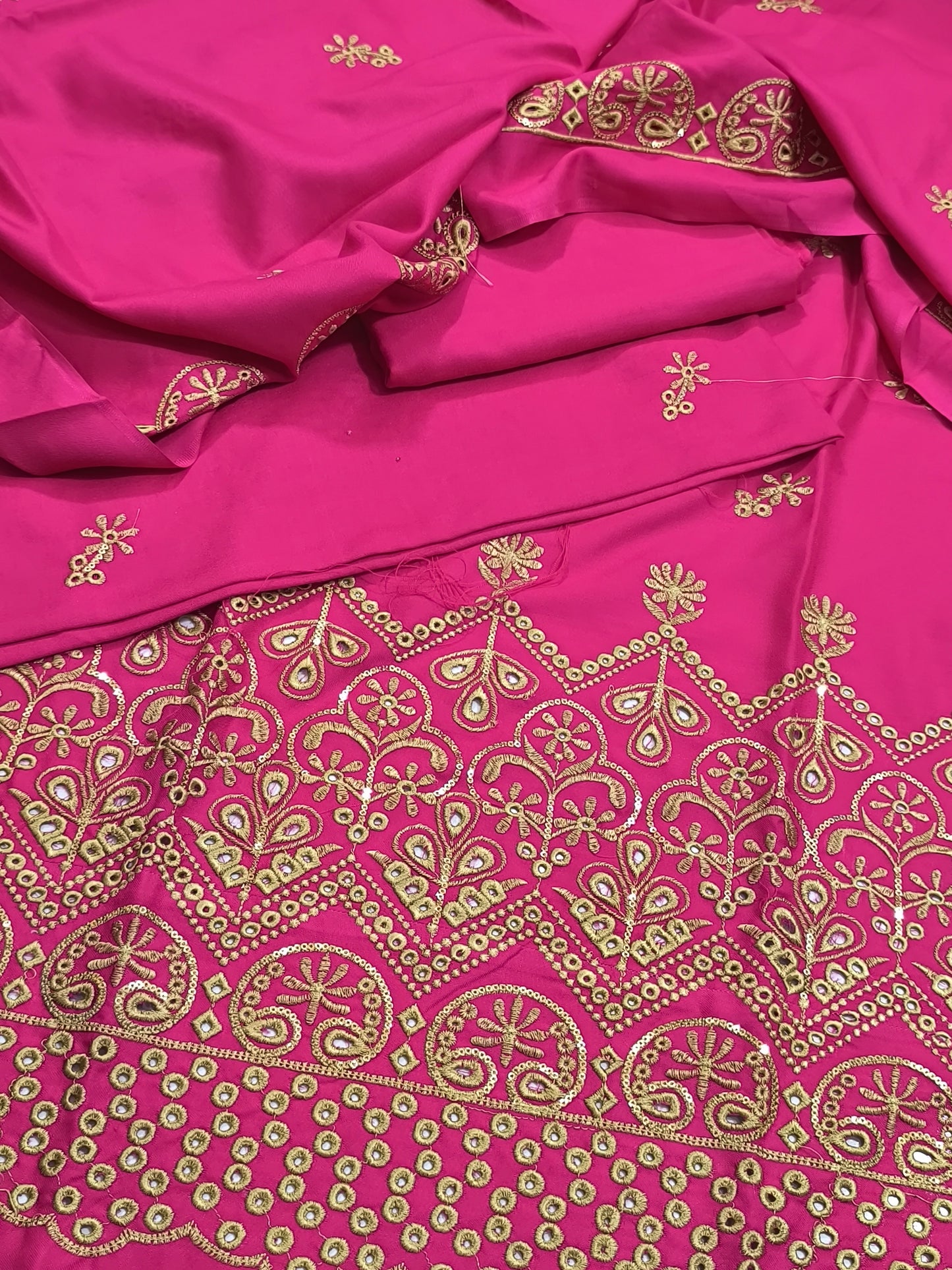 Elegant 3PC Dhanak Embroidered Suit for Women – STRUCK PINK