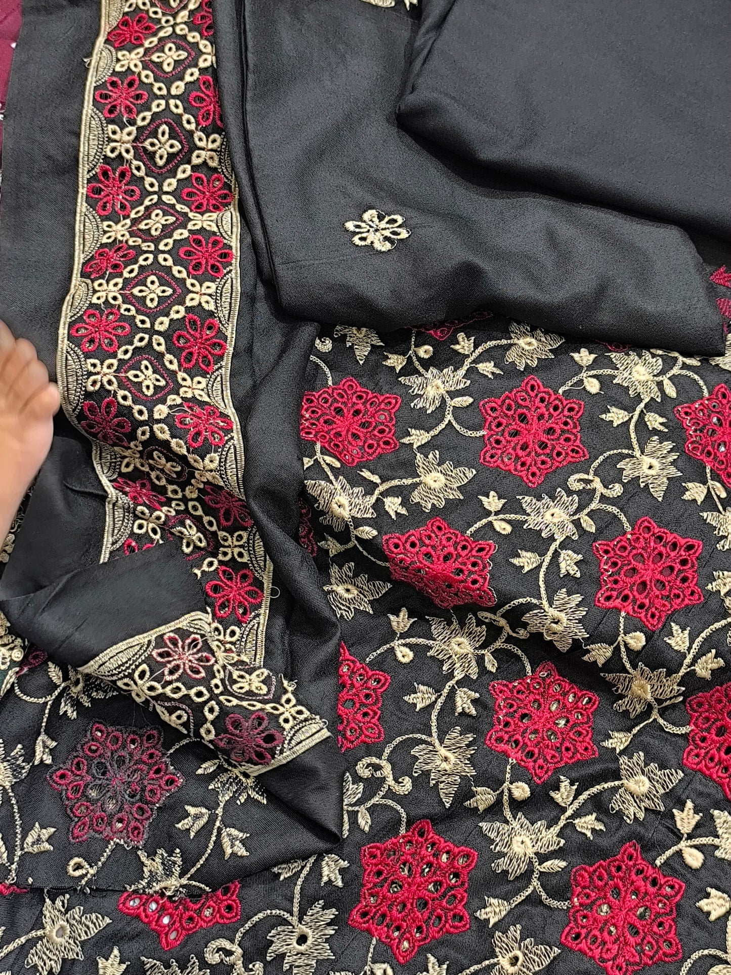 2PC Dhanak Winter Dress fBLACK RED FLOWER