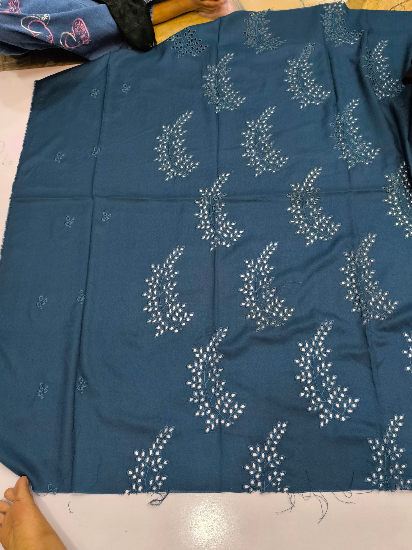 2PC Heavy Embroidered CHIKEKEN KARI PATTI ZINK 11H