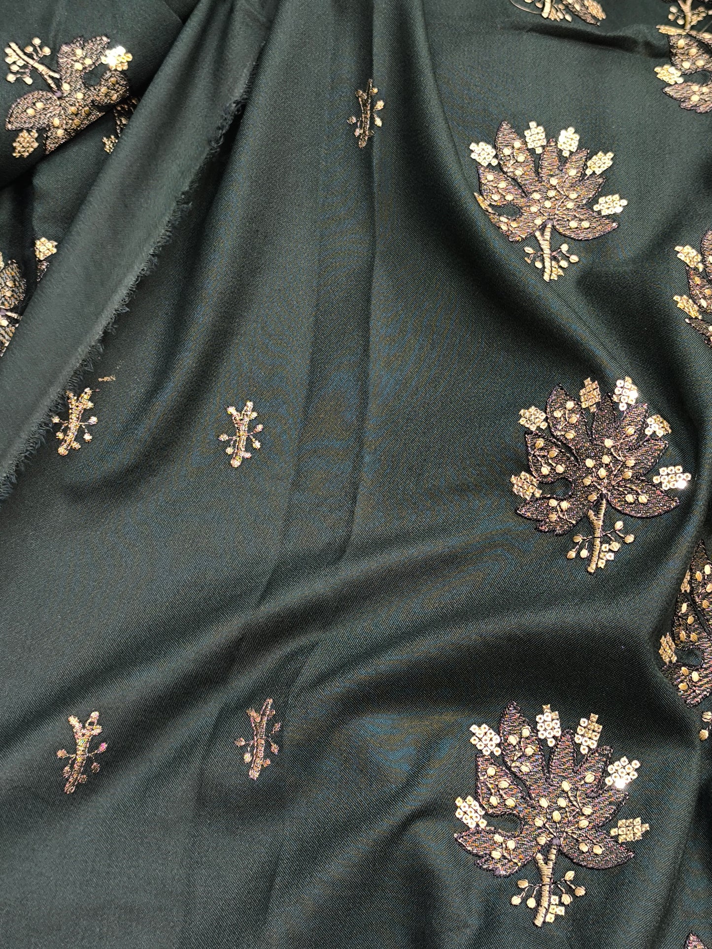 2PC Heavy Embroidered Suit for Women | Side Sleeves GREENPATANEW