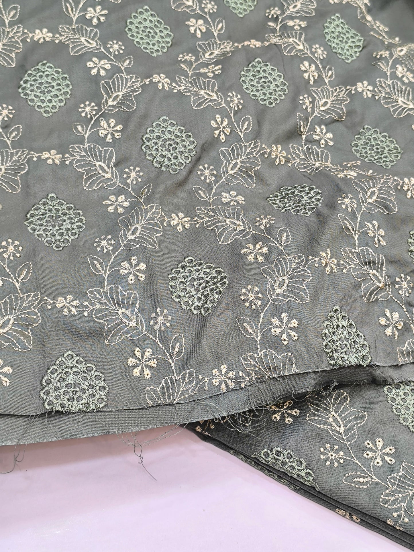 2PC Heavy Embroidered Suit for Women | Side Sleeves | PISTACHOSHABAREEZE