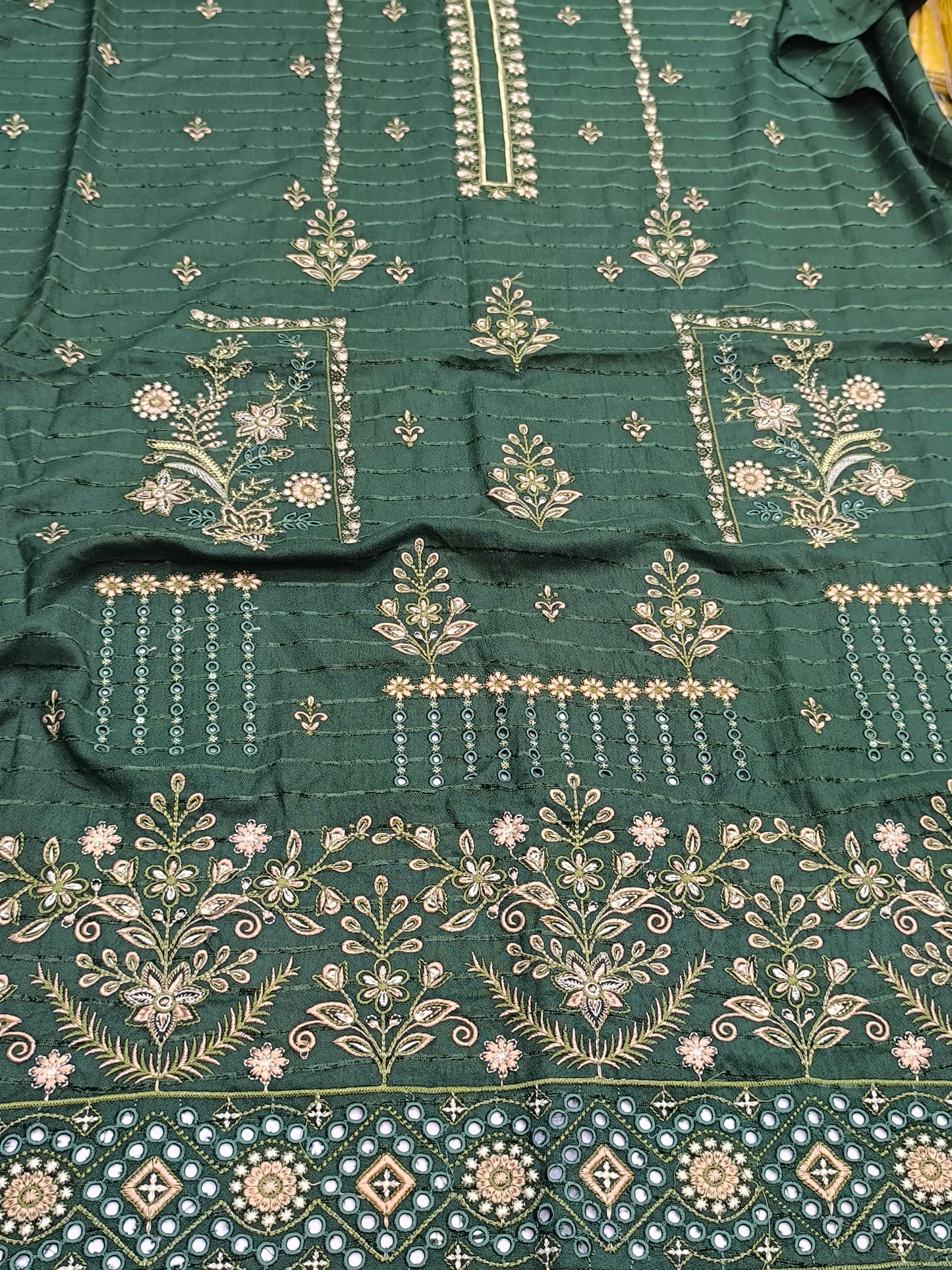 Luxury 3PC Winter Dhanak Velvet Lining & Patchwork Dupatta  HANFGREENLUXURY