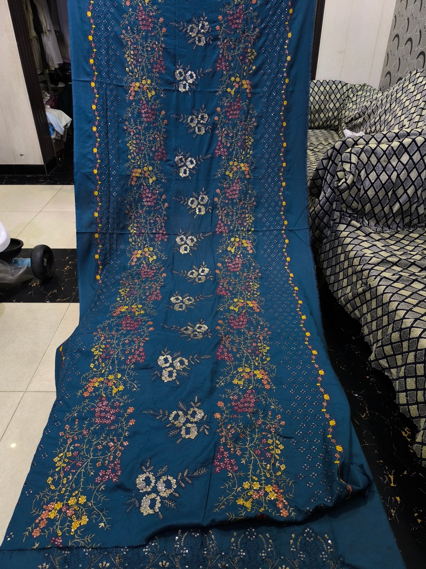 Bareeze Runway Inspired 3PC  Heavy Embroidered RUNWAY ZINK