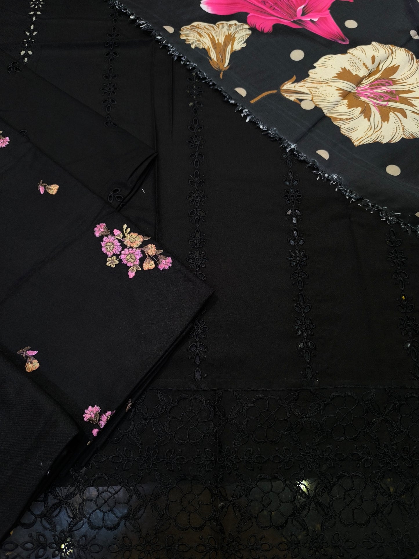 Iznik Inspired 3PC Chikankari Embroidered Dhanak Suit BLACK