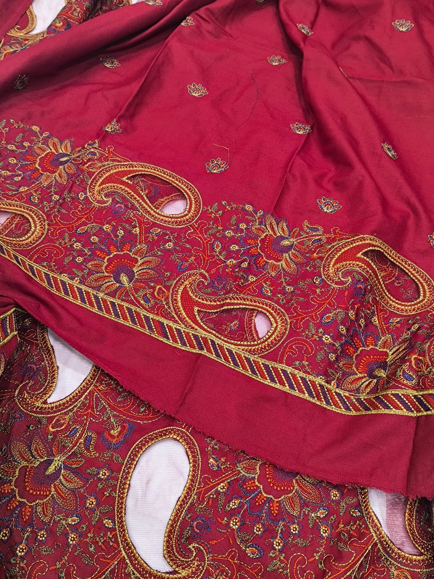 3-Piece Dhanak Winter Suit – Heavy Embroidered Shawl, Laser Cutwork Shirt & Trouser MANGO MAROON