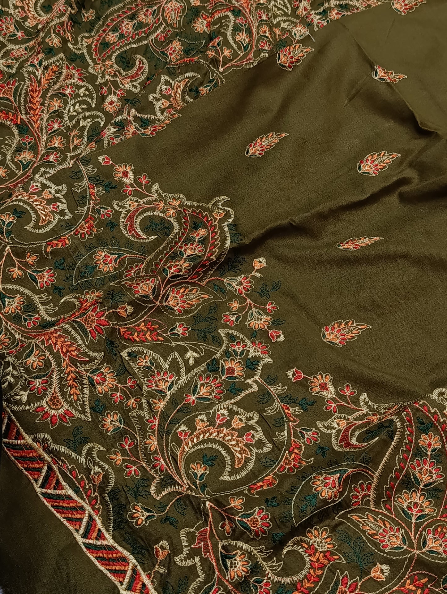 Bareeze Dupe 3PC Winter Suit – Heavy Shawl & Embroidered Shirt MEHNDI