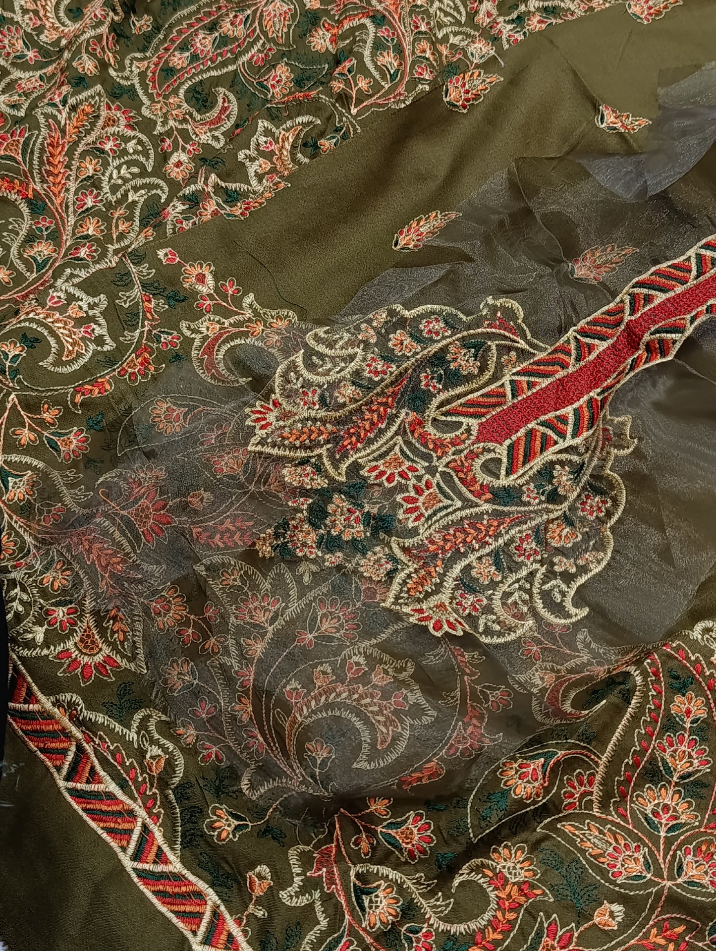 Bareeze Dupe 3PC Winter Suit – Heavy Shawl & Embroidered Shirt MEHNDI
