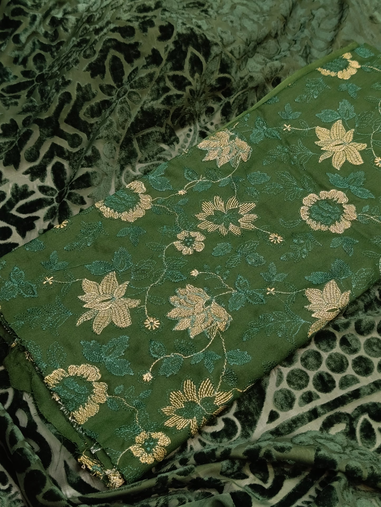 Palachi Shawl 3PC Dhanak Winter Suit green palachi flower