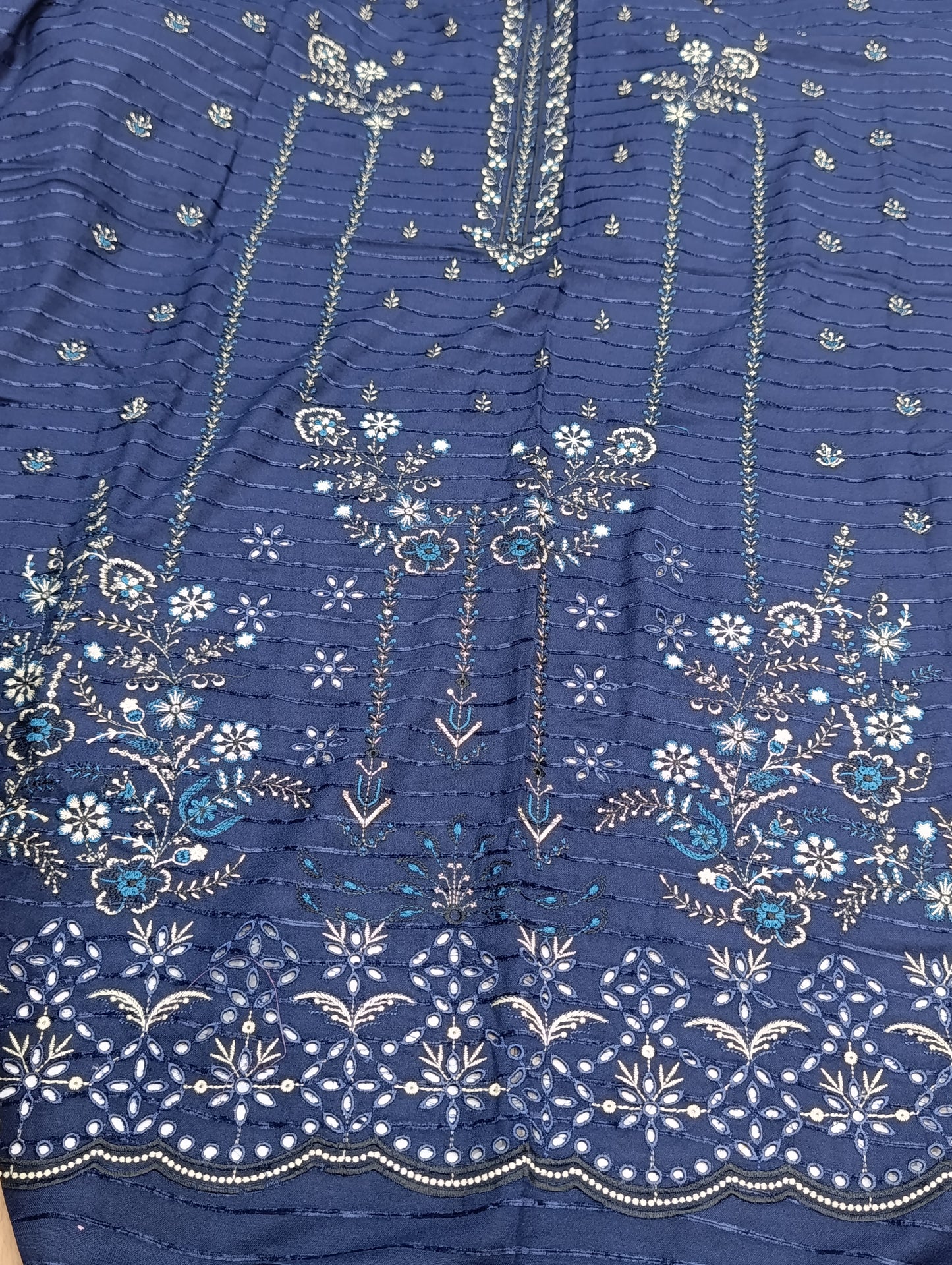 Asim Jofa Dupe 3PC Winter Dhanak Suit blue laari