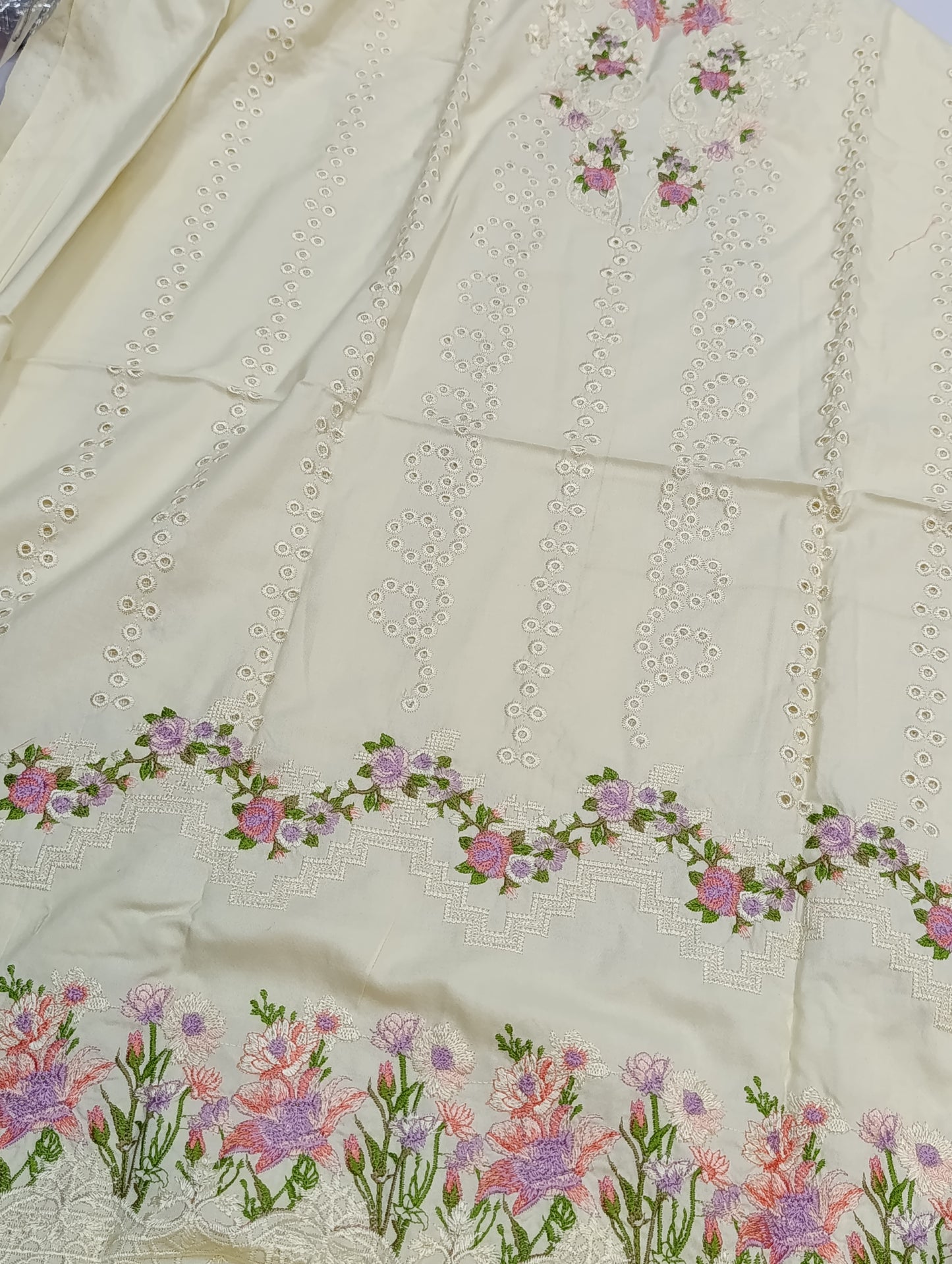Winter Dhanak 3PC Suit – Heavy Embroidery with Printed Dupatta crimson off white fsd