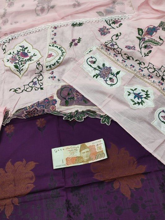 Ethnic 2 suit deal in 5000 lawn
