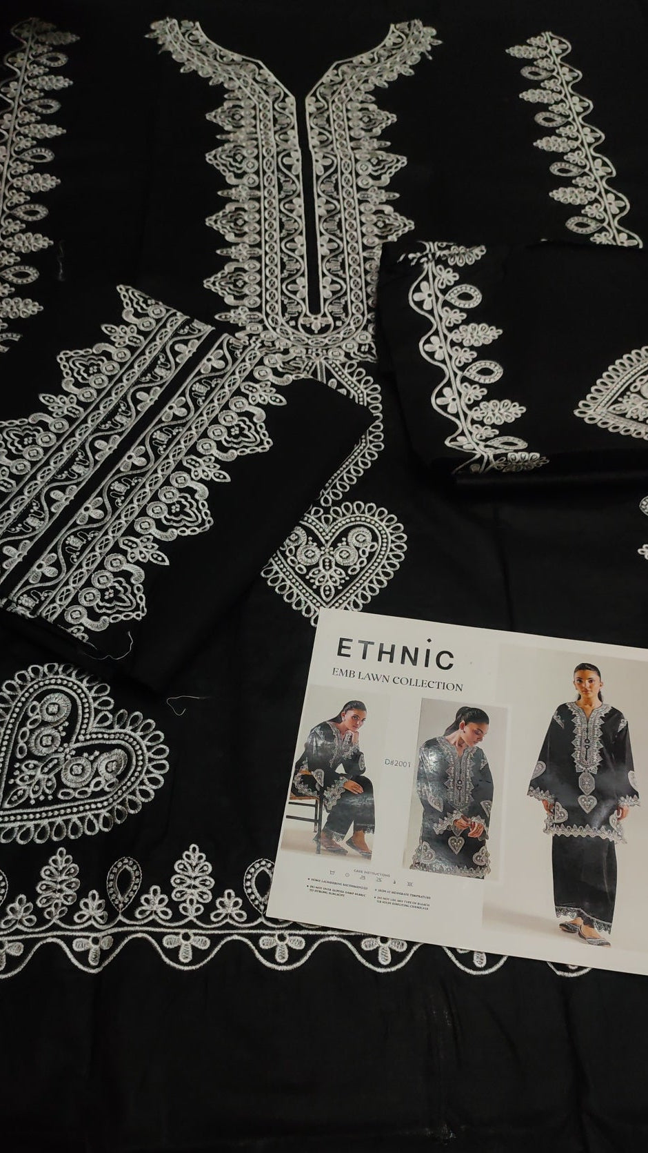 2pc ethnic Dill black white lawn